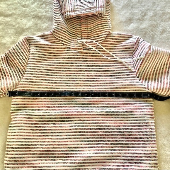 Under Armour. Multi Color Hoodie. - Picture 9 of 13